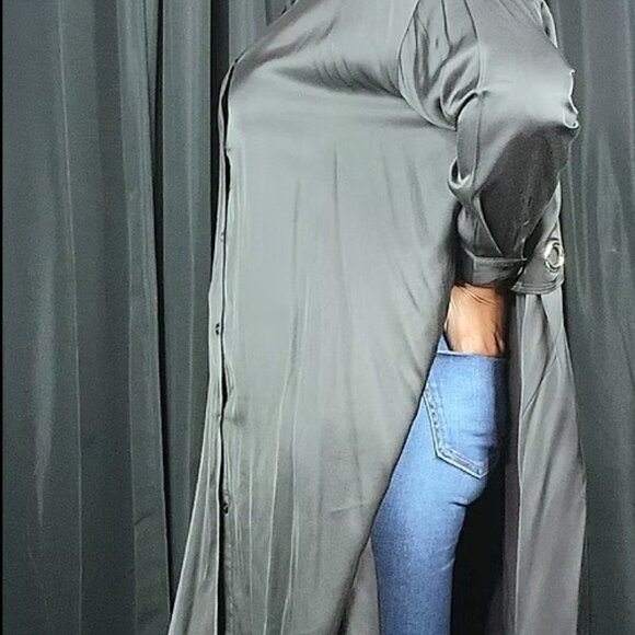 Oversized Maxi Top/Dress with Grommets - Picture 3 of 8